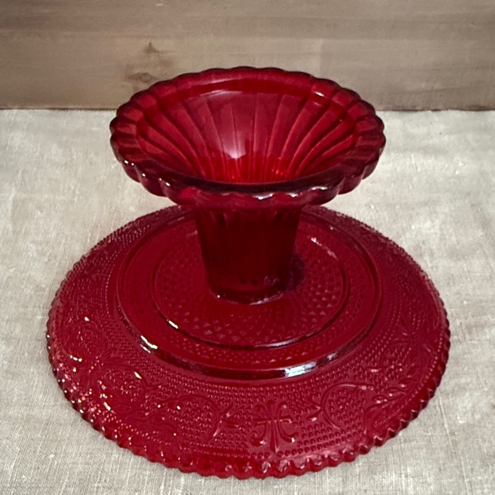 VTG | Depression Glass Cupcake Stand/S5 Cloth Napkins - Picture 5 of 14